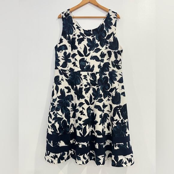 41 Hawthorne 2X Casey Floral Dress - Picture 1 of 7